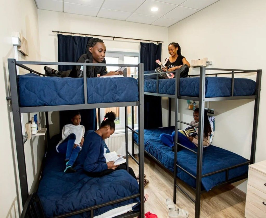 Az orosz Alabuga Start nevű munkaerőtoborzó program toborzóplakátja (Forrás: Alabuga Start)